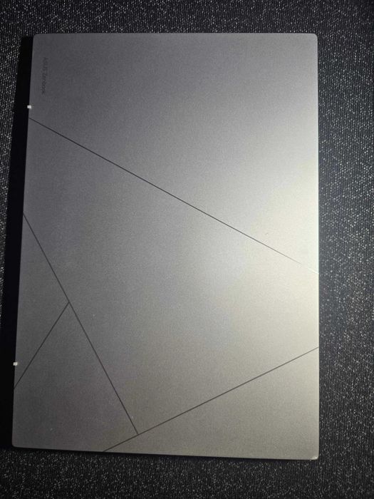 ASUS Zenbook 14 OLED