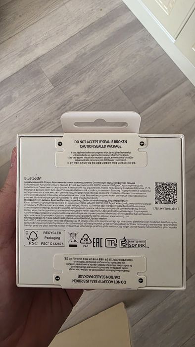 Samsung buds 3 silver