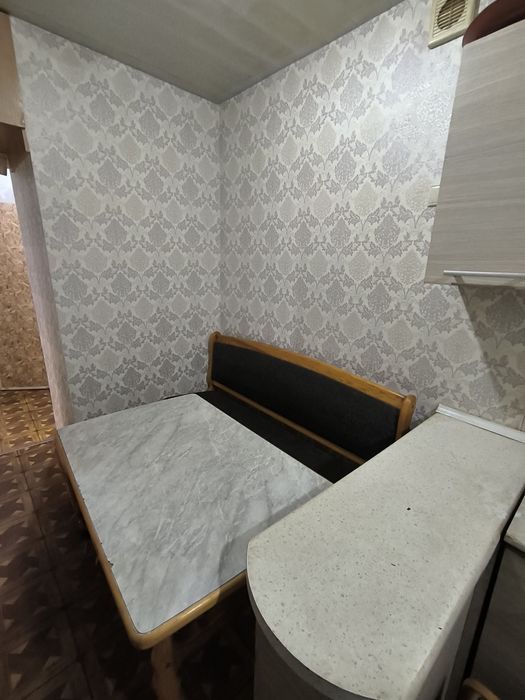 Аренда. 1 ком квартиру Сергели. Пустая.кирпич. акфа железная дверь