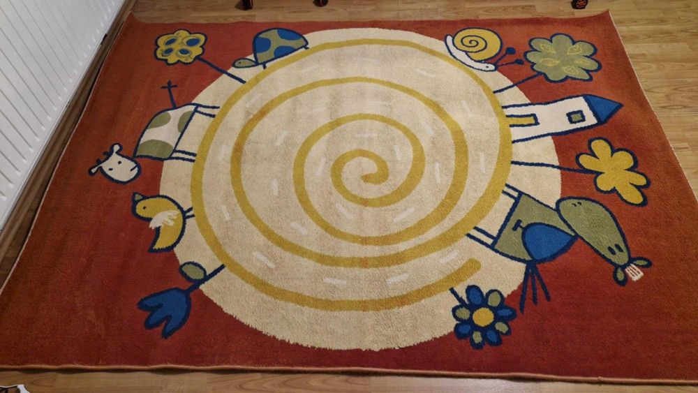 Covor camera copilului