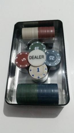 Poker 100 jetoane 200 / 300 / 500 jetoane chips Sigilat