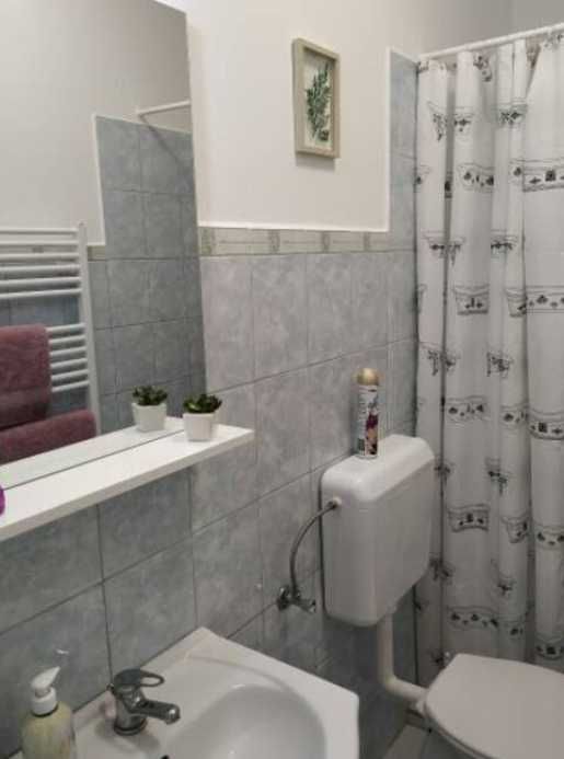 Дава се под наем Едностаен апартамент в Пловдив, Остромила - 45 кв.м за 193.8 € - Снимка #1