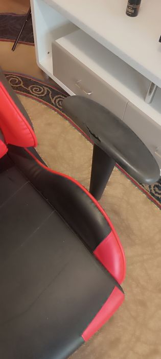 Продам игровое кресло