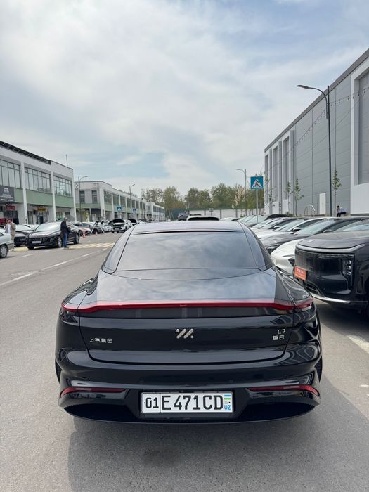 IM motors L7 (Zhiji L7)