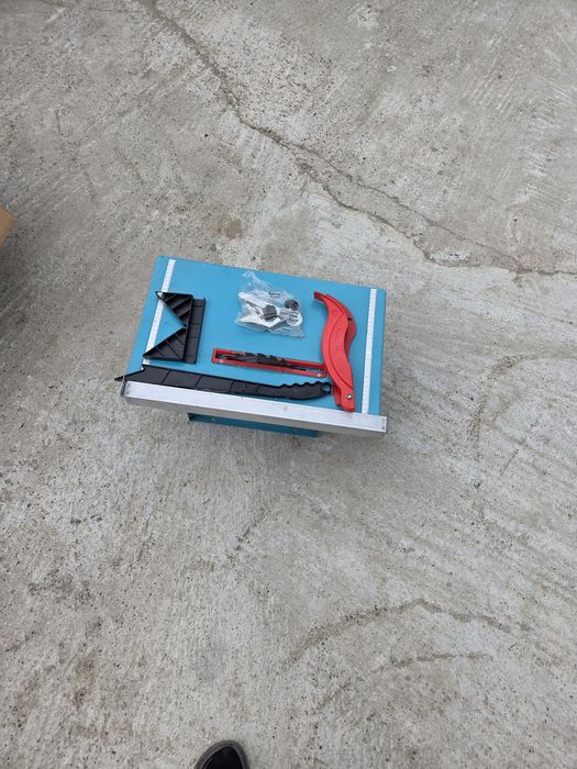 Vând circular Detoolz