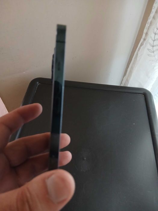 Продавам аифон 12 pro max