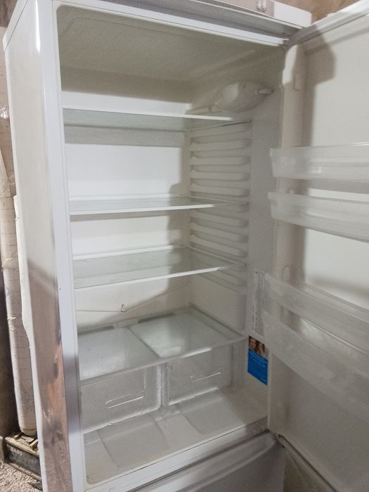 Холодилник Indezit