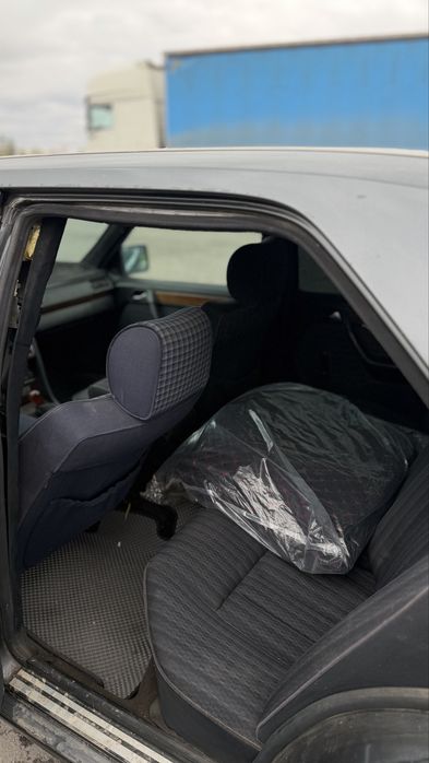 Продам мерседес W124