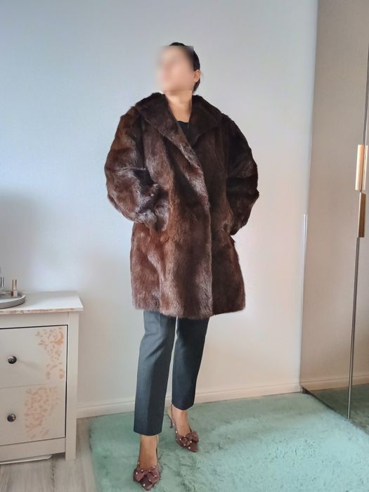 Haina de dama din blana naturala