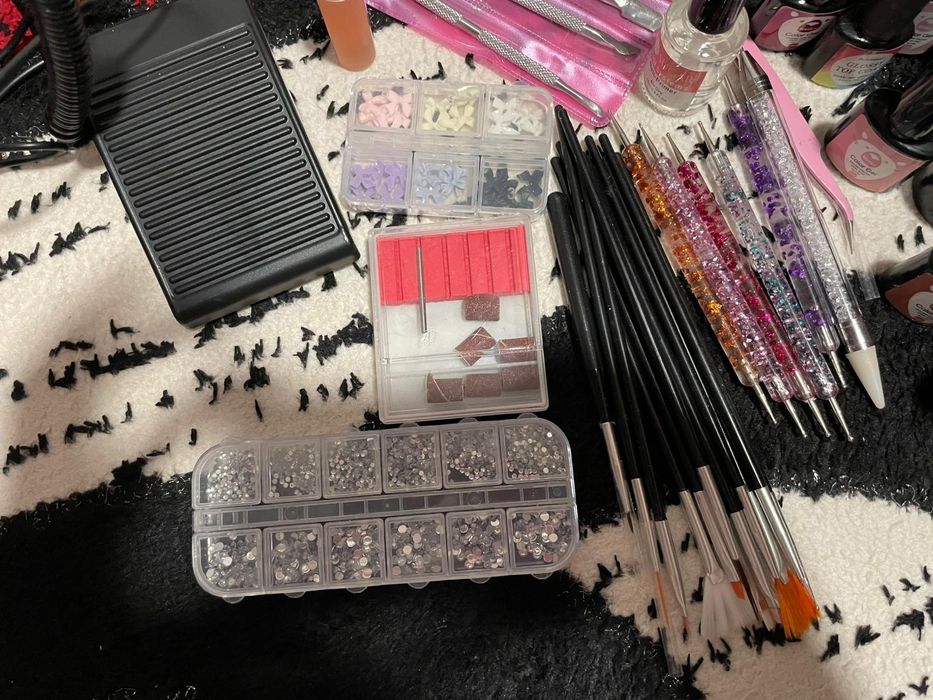 Produse pentru unghii