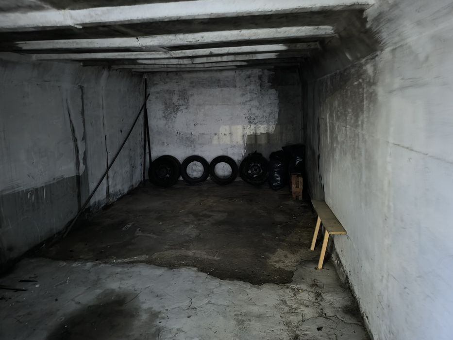 Гараж  под  наем в град Карлово