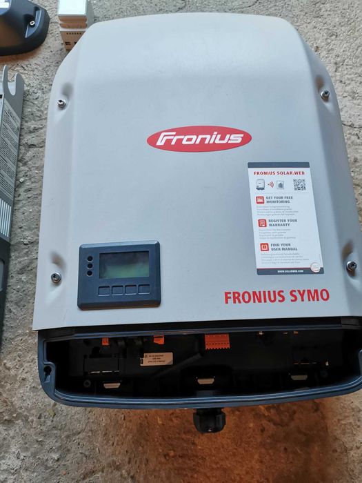 De vanzare Fronius Symo 7kW trifazic + Fronius Smart Meter TS 65A-3