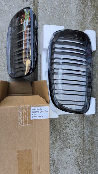 Бъбреци (решетки) двойни гланц за BMW X5 E70 E71 X6 – Черен гланц Бмв Е70 Х5