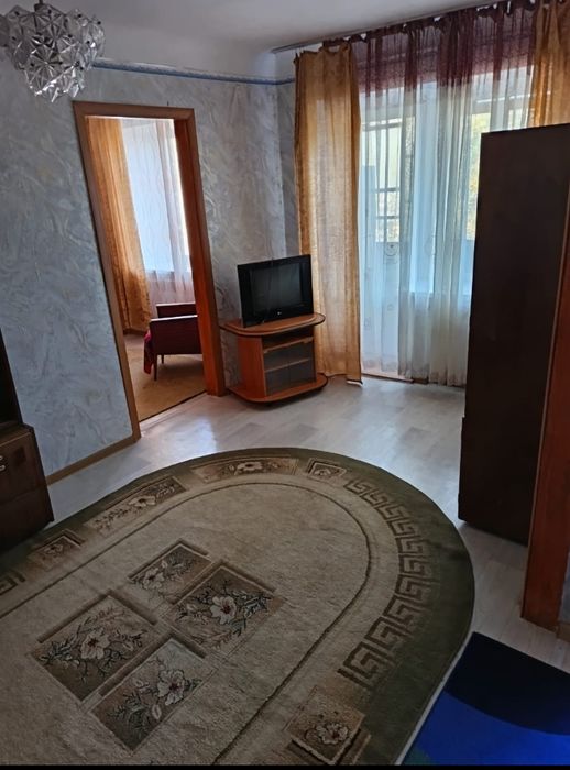 Сдам 2-комн кв на длительный срок!