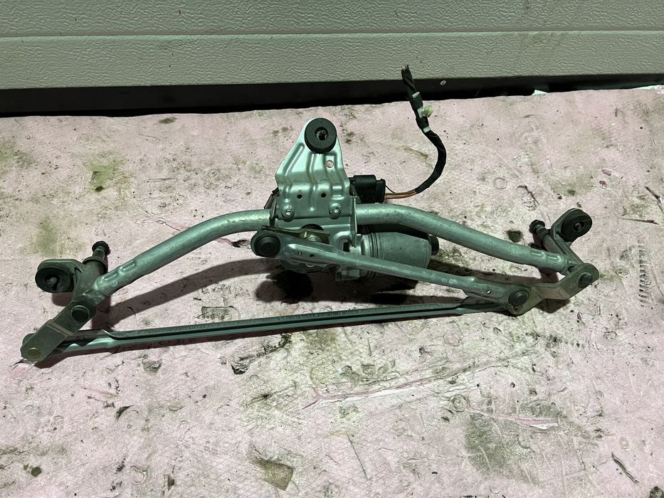 Ansamblu motoras stergatoare vw passat b8 masina de europa