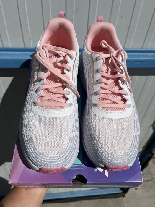 Дамски маратонки Skechers номер 40