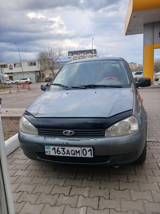 Продам машину.лада калина