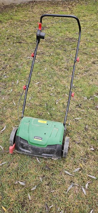 Scarificator gazon Grunman