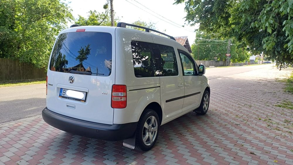 VOLKSWAGEN Caddy 2012 — imagine 4