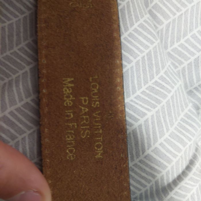 Curea LV nou nouță