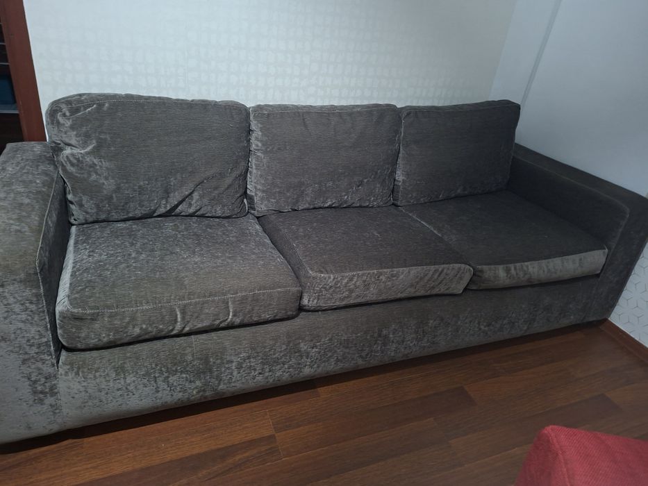 Canapea comfortabilă