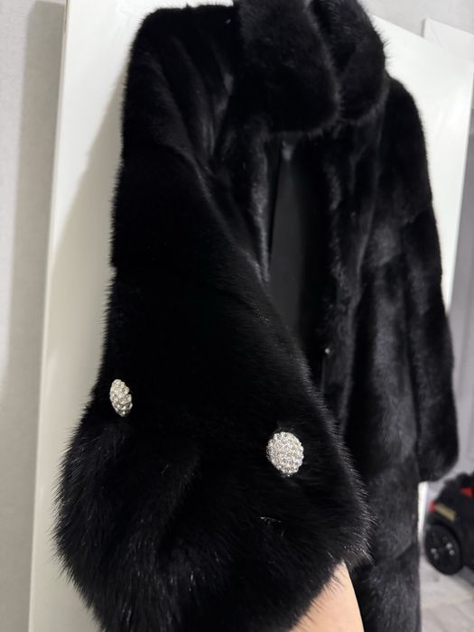 Норковая шуба сатылады