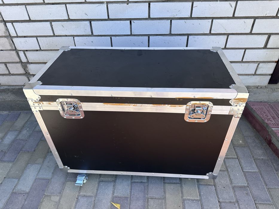 Продается Кейс большой.