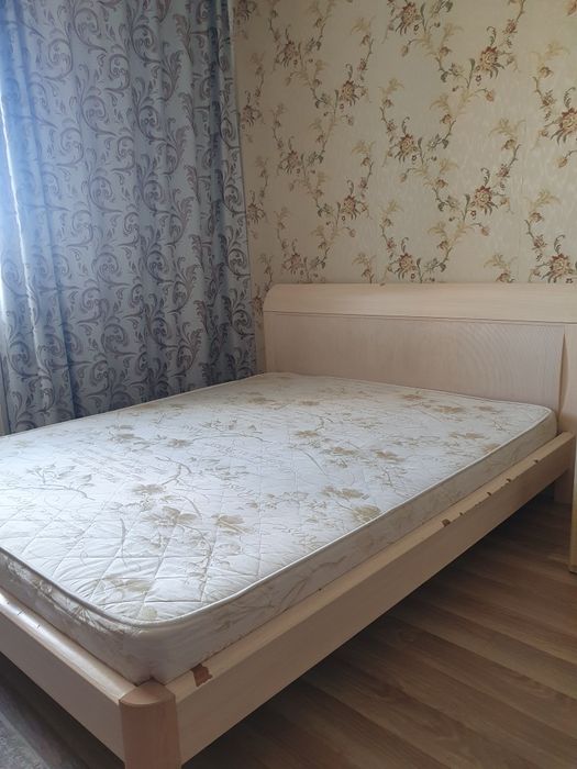 Продам кровать двуспальную