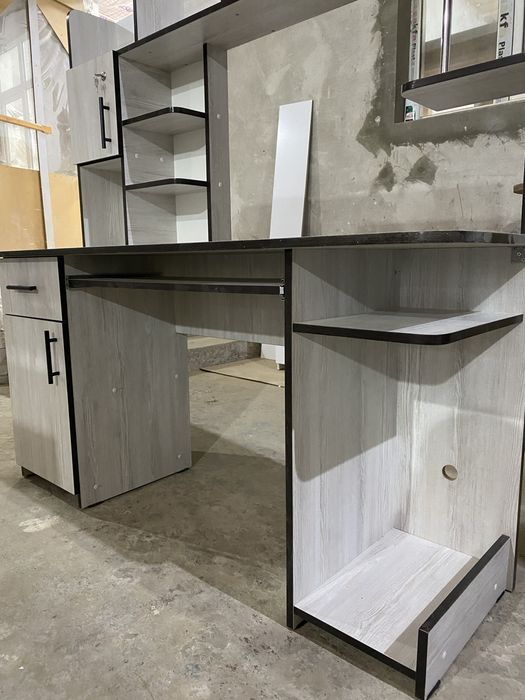 Компьютерный стол kompyuterniy stol