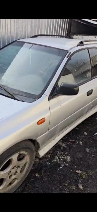 Субару Импреза аварийная