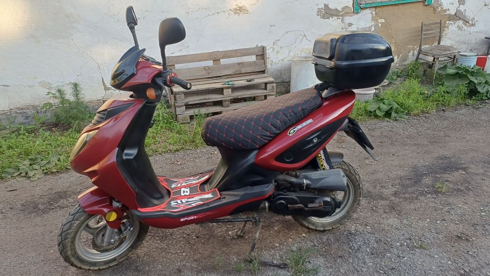 Продам скутер racer