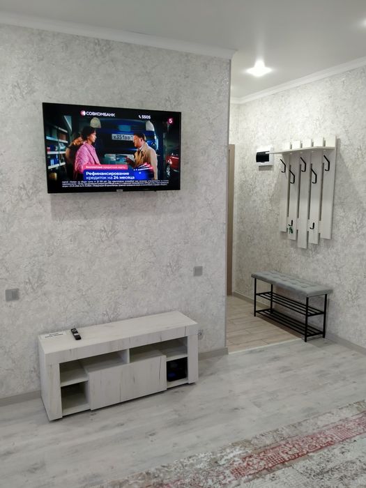 Сдается 1 комнатная . Район ДК