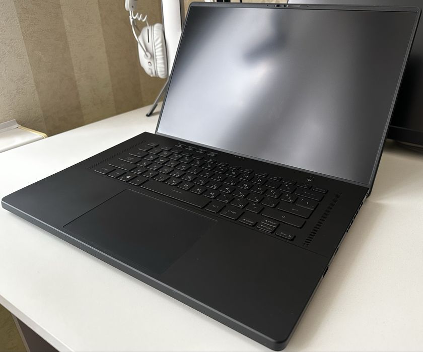 Ноутбук Asus ROG Zephyrus M16 (2021), игровой