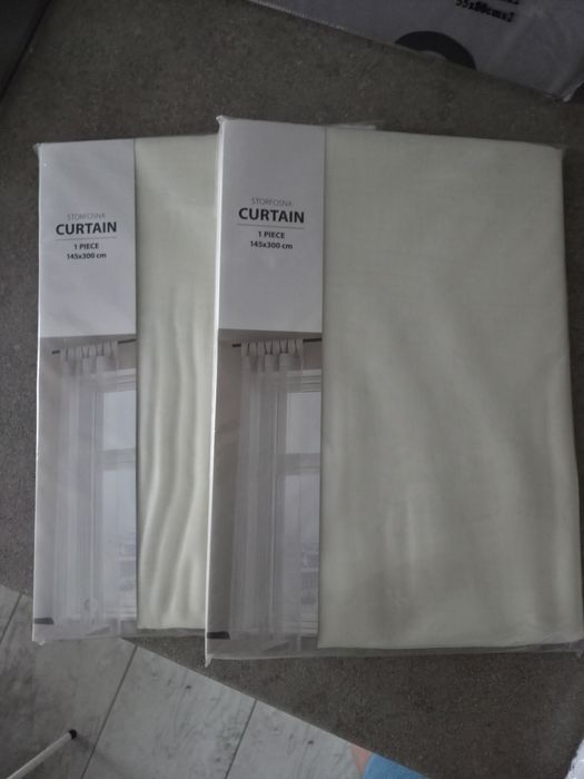 Perdea 145x300 centimetrii. Set de doua bucati (total de 3x3 metrii)