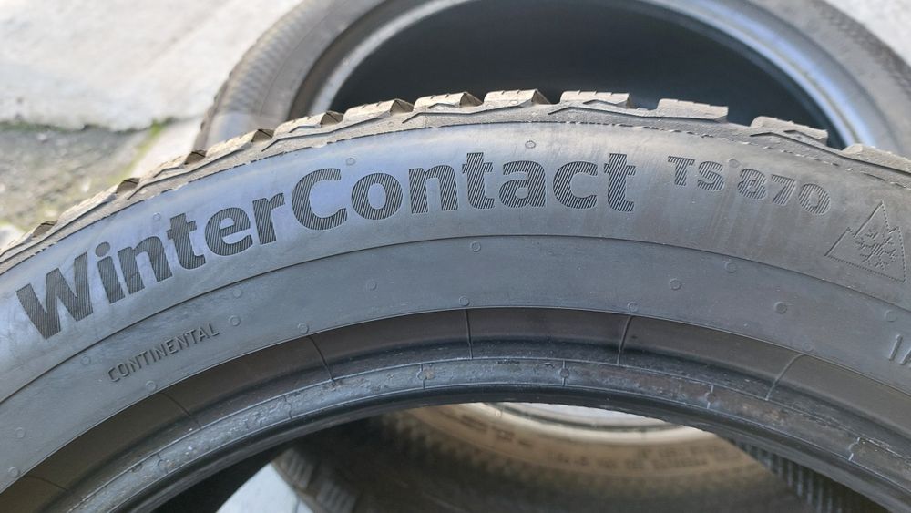 Зимни гуми 225/50/17 Continental WinterContact TS870 2 броя