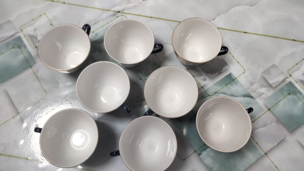 Фарфоровый чайный набор