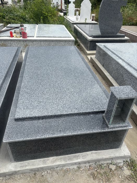 Loc de veci cu 2 locuri / mormant Arges/ Maracineni / Argeselu