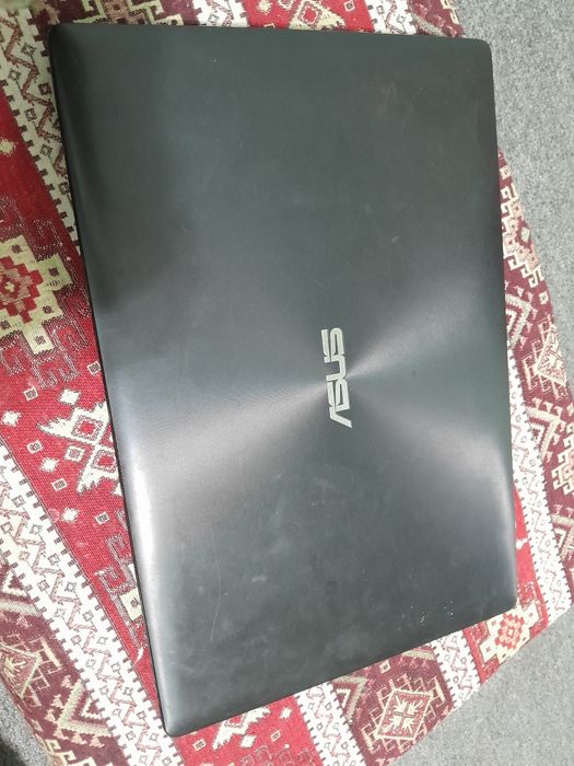 Продам срочно ноутбук