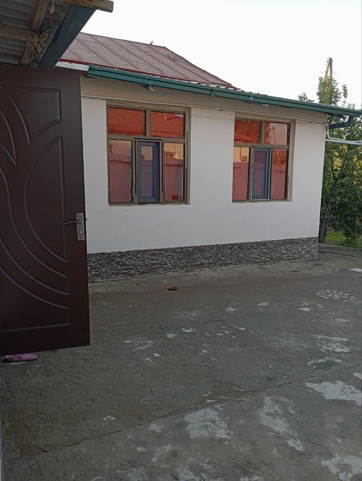 Кибрай Узумзор мфй 6 сотох  6 хона срочно келишамиз