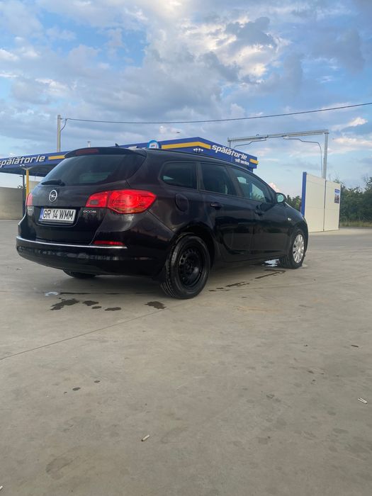 Opel Astra J Sport Tourer 1.7 cdti 131cp,96kw