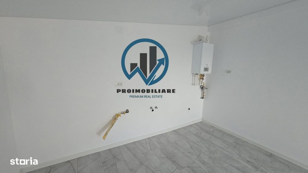 Vând apartament cu curte proprie 4 camere Glâmboc