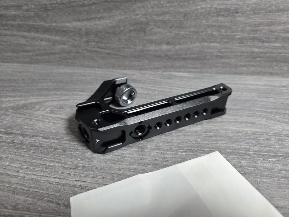 ПРОМО ! SmallRig Горна ръкохватка тип ARRI / фото аксесоар !