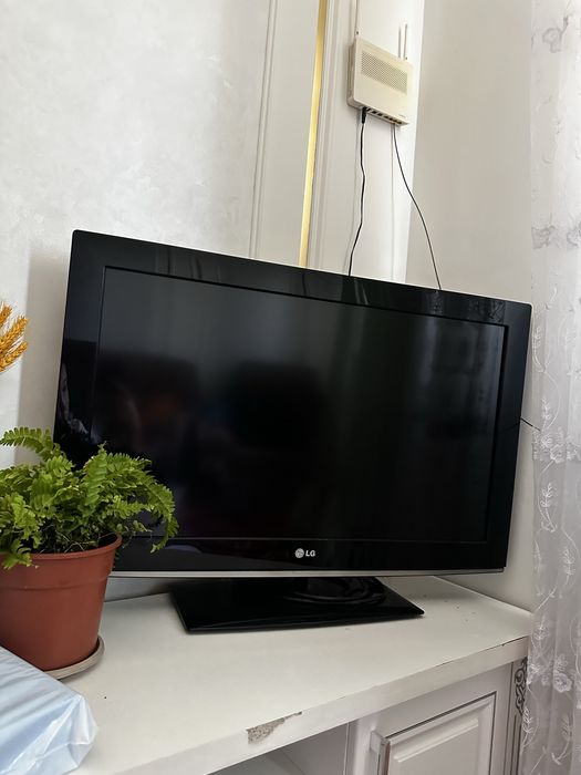 Телевизор LG бу продаеться