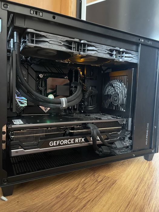 Мощен компютър/ I9 13900K/Водно/64GB/RTX 4090 24GB/2TB SSD