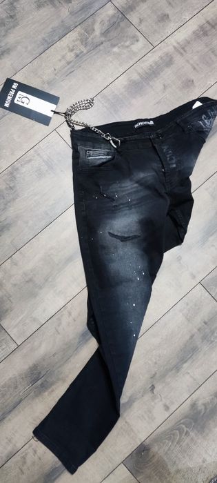 Нови Мъжки Дънки