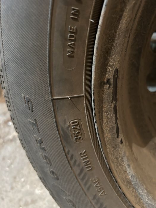 Anvelope de iarna cu jante 195/65/R15 4x100 Logan