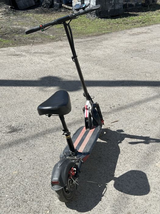 Электросамокат Kugoo m4