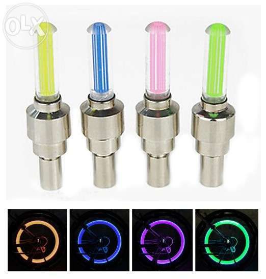 Set 4x Valve ventil roti cu LED lumina leduri auto bicicleta +CADOU!