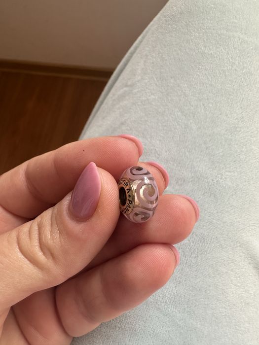 Charm original pandora aur 14k