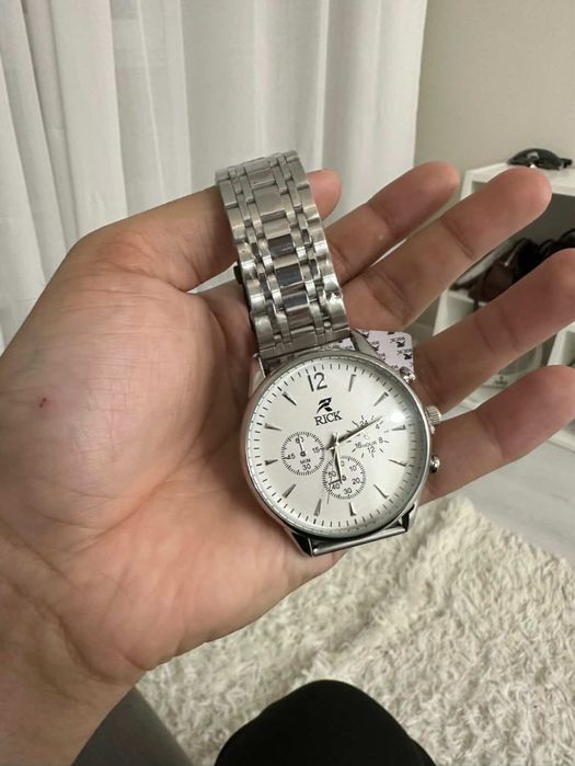 Продам часы качественные